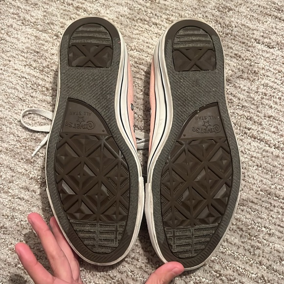 Pink Converse - Picture 4 of 7